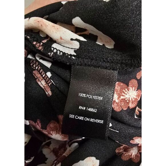 Torrid Womens Cold Shoulder Floral Top Size 3 Black & Brown Polyester Sleeveless - Picture 6 of 6